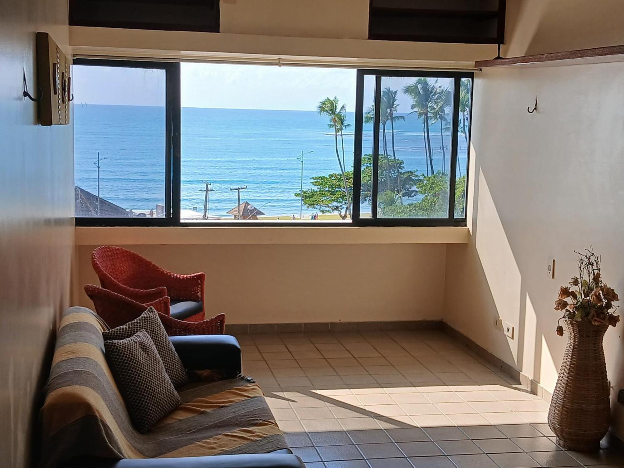 Vista Incrivel Com Restaurante, Academia, Garagem, Wi-fi *