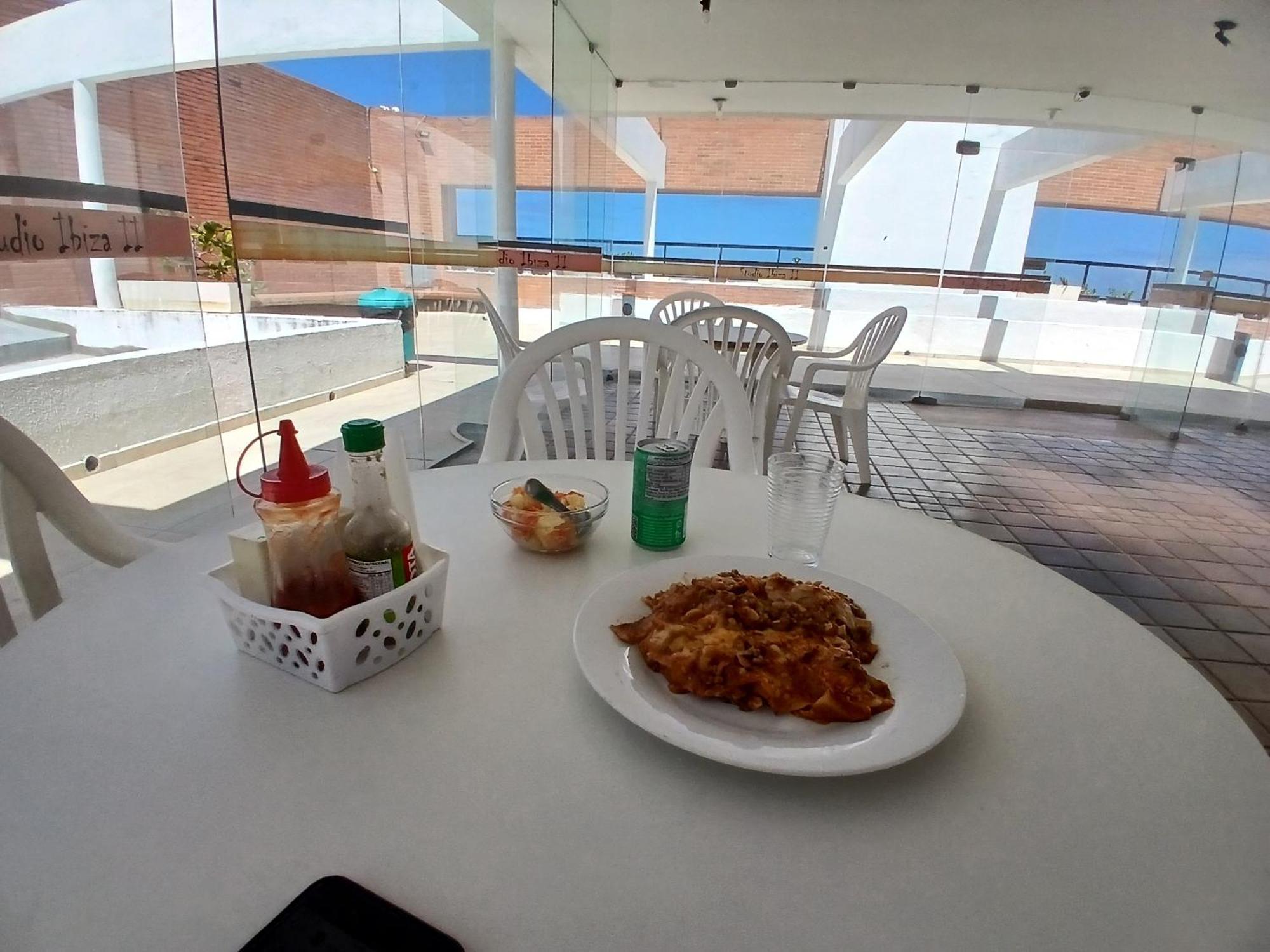 Apartamento Vista Incrivel Com Restaurante, Academia, Garagem, Wi-fi Maceió